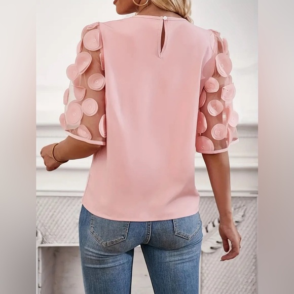 🌟NIP🌟-Solid Appliqué Crew Neck Top - Picture 3 of 5